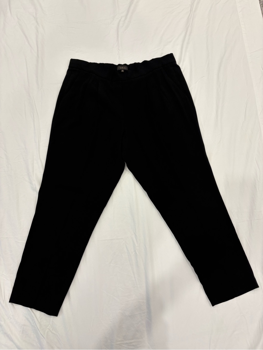 Babaton by Aritzia Black Pull-On Cropped Dress Pants Size 10